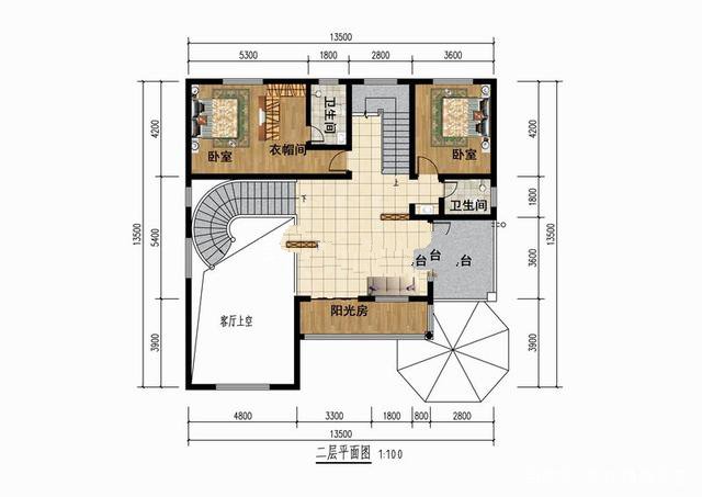 今天這位在老家農(nóng)村建了一棟三層別墅，二樓陽光房，三層大露臺，超豪華