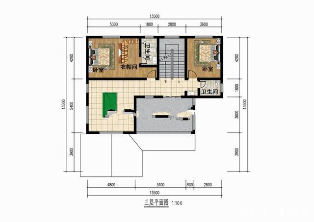 今天這位在老家農(nóng)村建了一棟三層別墅，二樓陽光房，三層大露臺，超豪華