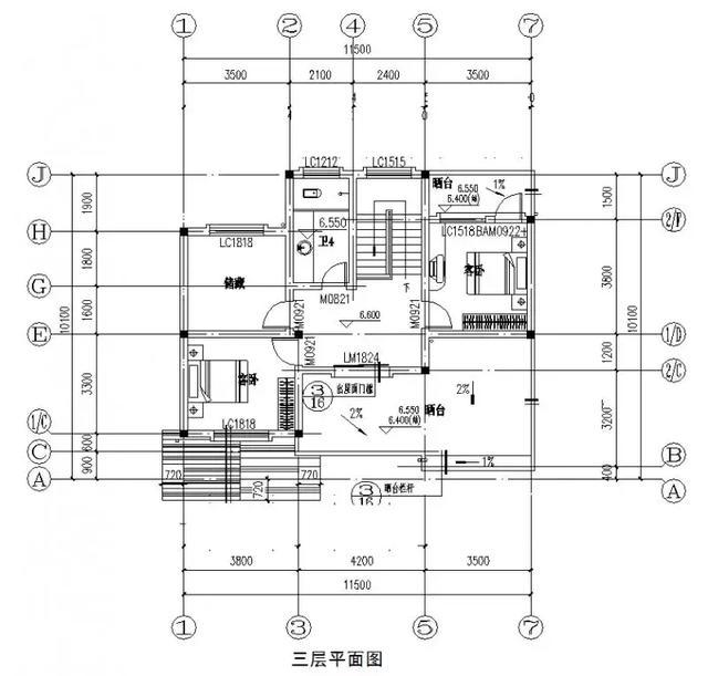 。今天推薦的三層自建房屋占地110平方米。室內(nèi)設(shè)計包括一個主房間，一個農(nóng)具室，一個消防室和一個陽臺。這在農(nóng)村地區(qū)是非常必要和實用的。