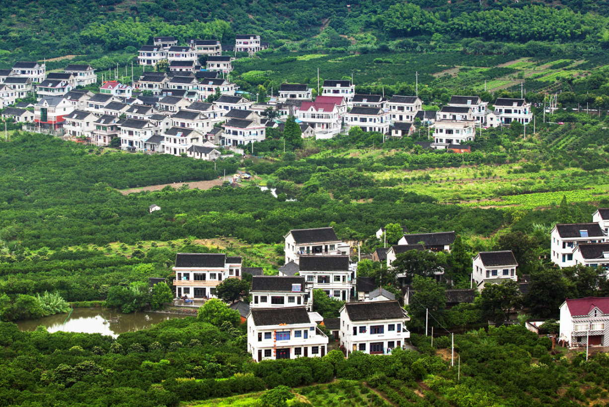 農(nóng)村自建房坐西向東最佳布局是怎樣的(農(nóng)村坐西向東的房屋風(fēng)水)